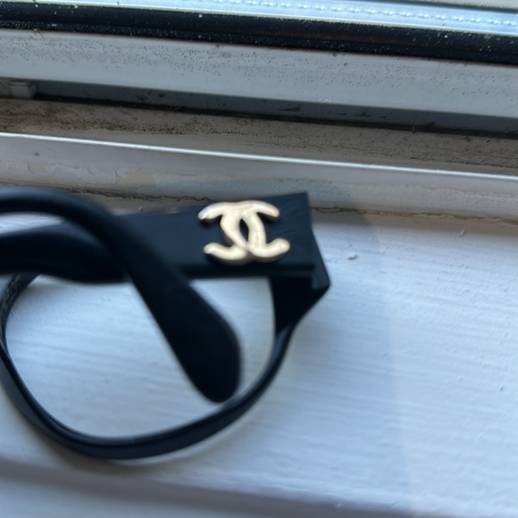 Authentic Vintage Chanel Frame - Picture 9 of 12